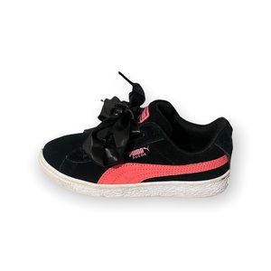 Cute little Kids Puma Size 12.5 Black and Pink with Ribbon Shoe Lace
